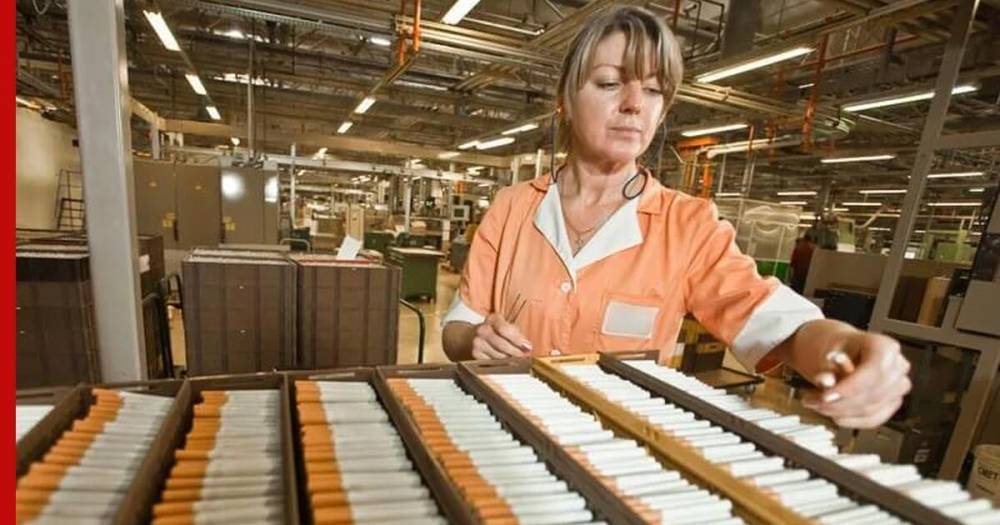 Производители сигарет остановили работу фабрик России