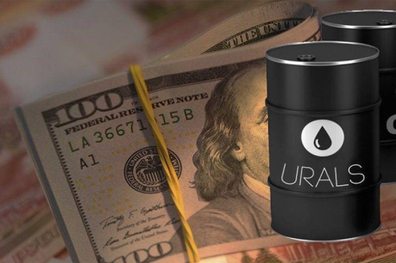 Как в 90-х: цена российской нефти Urals опустилась до 10 долларов