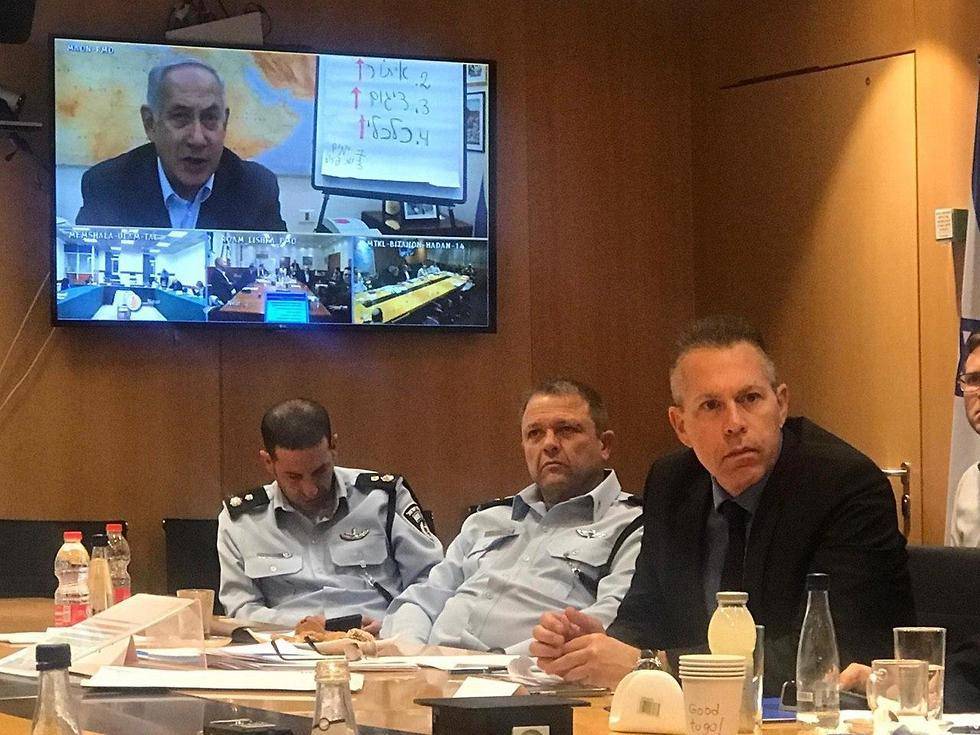 Нетаньяху продлил карантин из-за заражения министра здравоохранения COVID-19