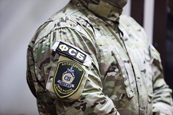 ФСБ проводит обыски у двух генералов МВД по делу о взятке