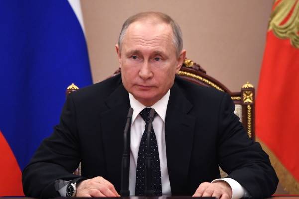 Путин дал регионам право самим принимать меры по борьбе с коронавирусом