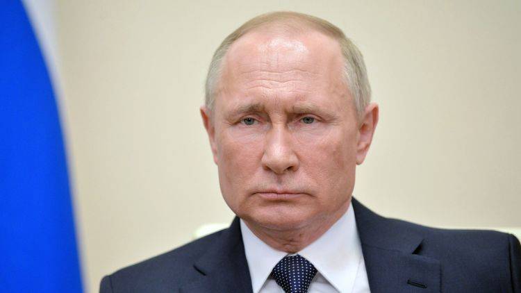 Путин расширил полномочия глав субъектов из-за пандемии