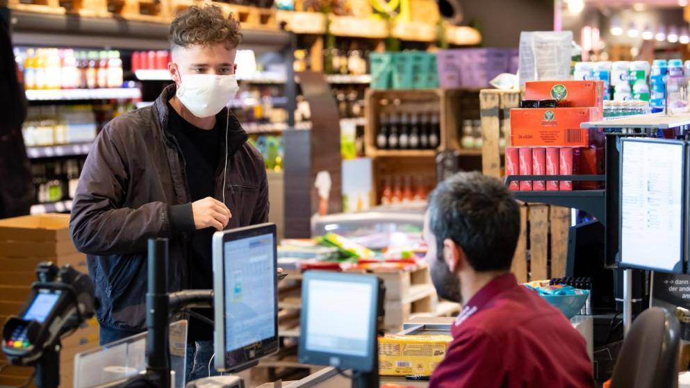 Немецкий вирусолог: «Риск заражения коронавирусом в супермаркетах нулевой»