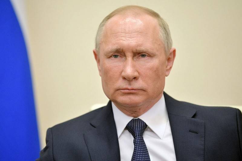Обращение Владимира Путина к гражданам России о продлении режима нерабочих дней до 30 апреля включительно