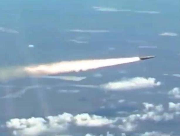Россия умеет не только запускать гиперзвуковые ракеты, но и успешно их сбивать