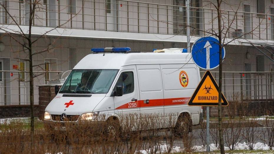 В Петербурге врач с коронавирусом мог работать в нескольких больницах