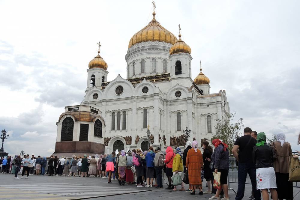 РПЦ призвала верующих готовиться к празднованию Пасхи без похода в храм