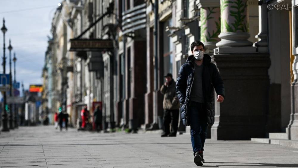 Власти Петербурга продлили режим самоизоляции до 30 апреля