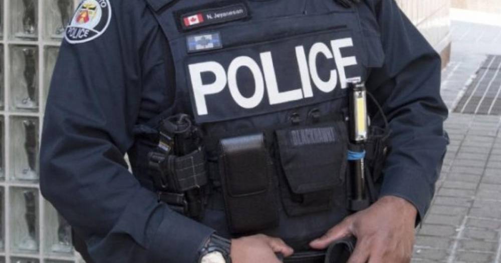 Более 10 человек погибли при стрельбе в Новой Шотландии в Канаде