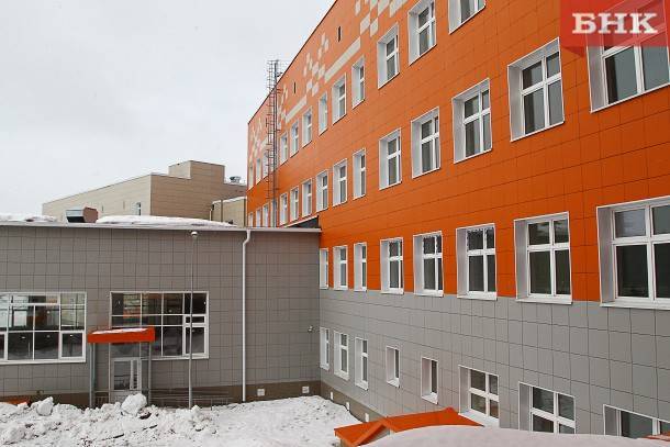 В школе на 1200 мест в Орбите устраняют замечания комиссии стройнадзора