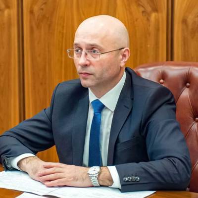 И.о. замглавы Хакасии Сергей Новиков отстранен от занимаемых должностей