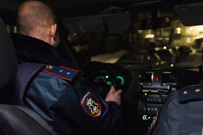 Московских полицейских вооружат смартфонами против коронавируса