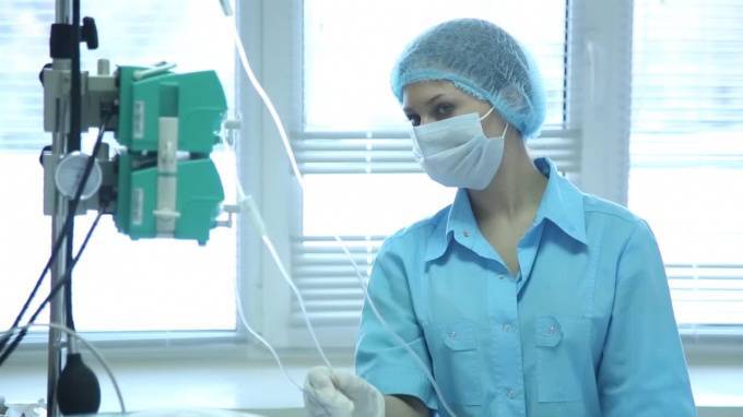 В Украине более тысячи медиков заразились коронавирусом