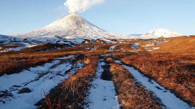 На Камчатке на склоны Ключевского вулкана выплеснулась лава