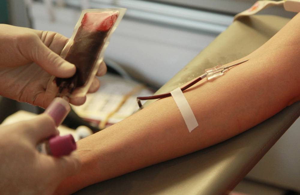 Донорами плазмы крови в Москве стали 60 человек, переболевшие коронавирусом
