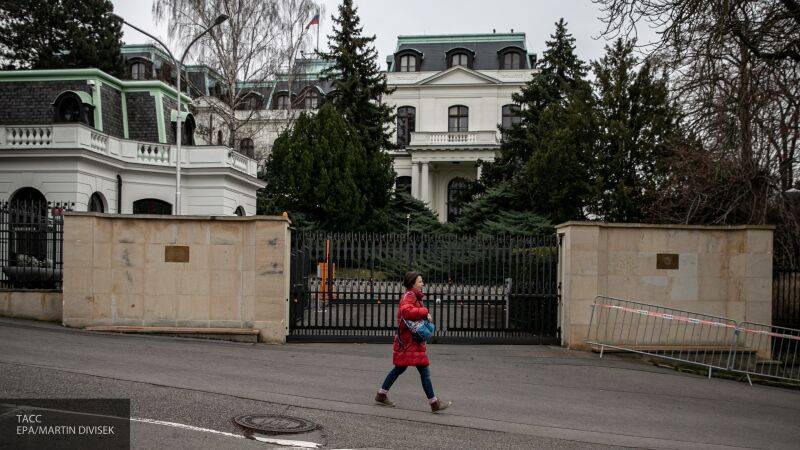Посольство РФ порадовало российскую оппозицию "переездом" с площади Немцова в Чехии