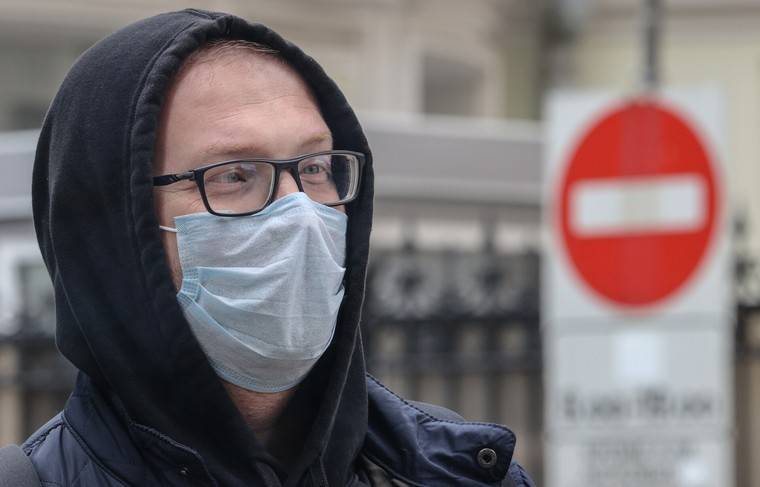 Главный эпидемиолог: в РФ стало меньше случаев инфицирования коронавирусом