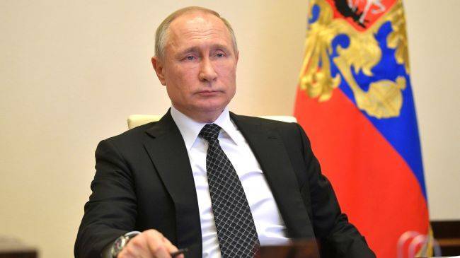 Путин: Распространение эпидемии продолжается, пик еще впереди