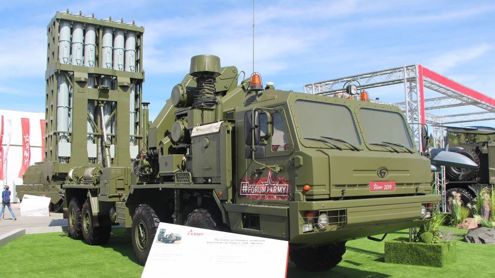 В чем преимущества ЗРК С-350 "Витязь" для защиты воздушных границ РФ