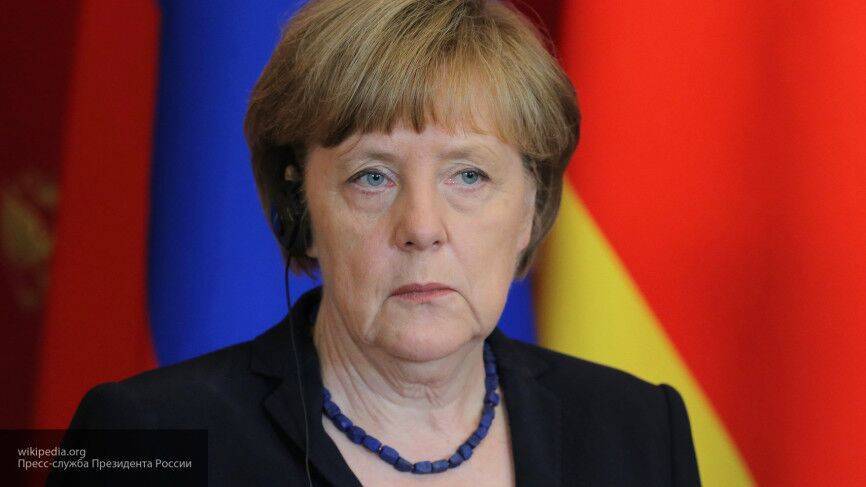 Меркель возмутилась предложением ослабить меры против COVID-19 в Германии