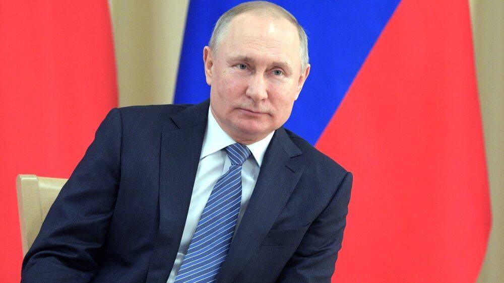 Путин сообщил об увеличении производства медицинских масок в РФ до 7,5 млн в сутки