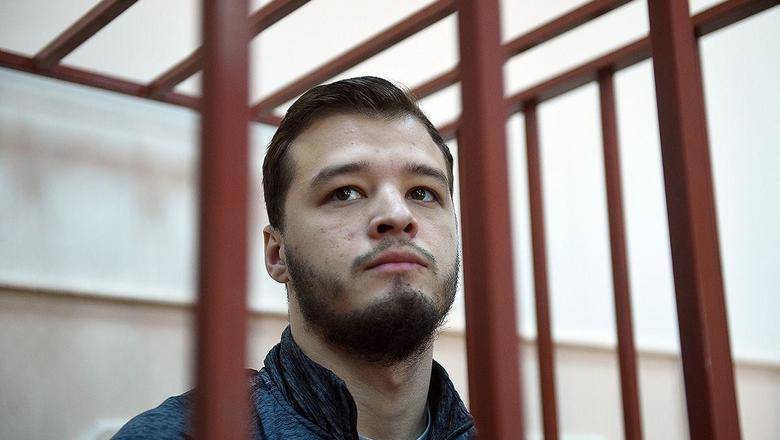 Освобожденного неделю назад участника московских протестов удерживают в СИЗО Курска