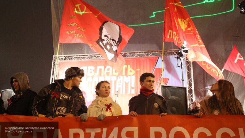 Красные ковид-диссиденты: цветы Ленину для КПРФ важнее помощи людям