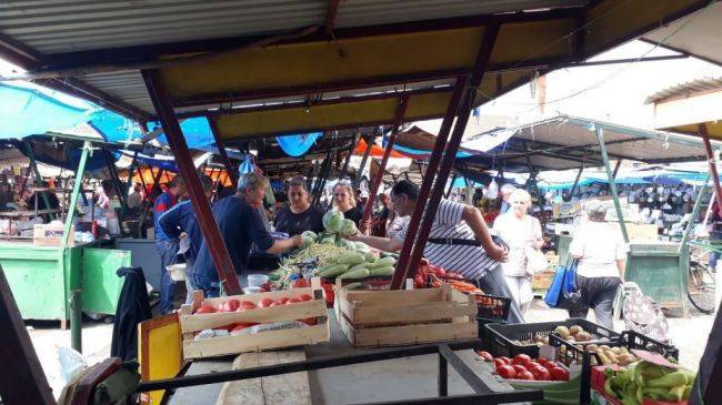 В Белграде снова откроются продуктовые рынки
