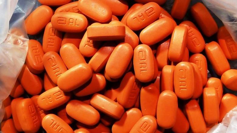 В России на черном рынке продают лекарства от COVID-19 по завышенной в 10 раз цене
