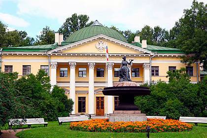 Минобороны подтвердило вспышку коронавируса в военной академии в Петербурге