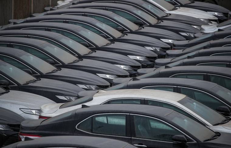 Продажи новых автомобилей в России упадут на 19-48% из-за коронавируса