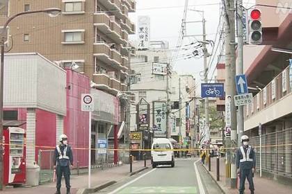 Вооруженный ножом мужчина захватил заложников в Японии