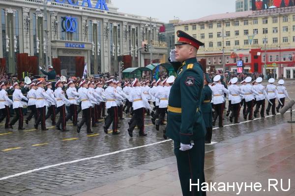 В Екатеринбурге, Самаре и Новосибирске отменены репетиции Парадов Победы
