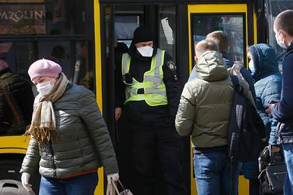Украинцам пообещали продление карантина с послаблениями