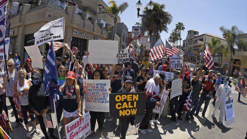 В Калифорнии прошла акция протеста против карантина