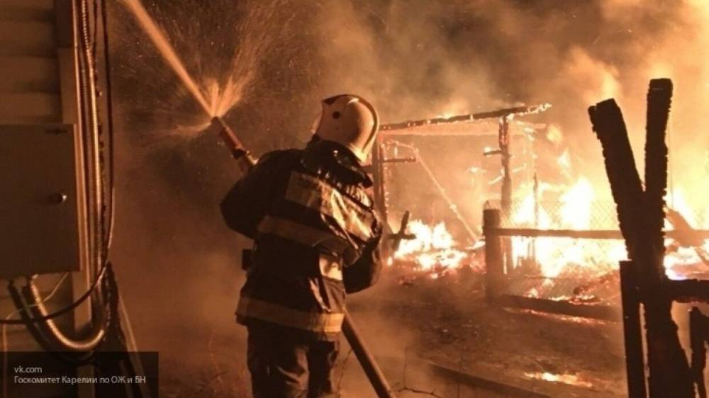 Четверо детей едва не погибли в пожаре под Курганом из-за пьяной матери