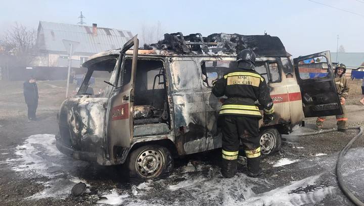 Скорая помощь с пациентом загорелась по пути в больницу под Томском