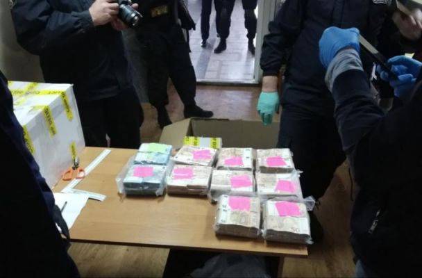 Прокуратура Молдавии выясняет, кому контрабандой везли 1,5 млн евро