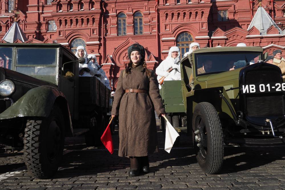 Флешмоб по акапельному исполнению «Катюши» запустили в Москве ко Дню Победы