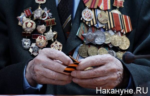 Ветераны Великой Отечественной и вдовы ветеранов - жители Тюменской области уже получают подарки от региональных властей