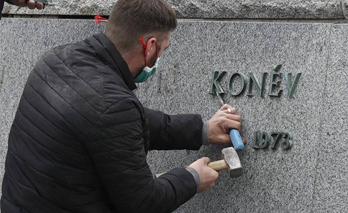 Raptor-tv (Чехия): как и почему памятник Коневу испарился из реестра военных захоронений?