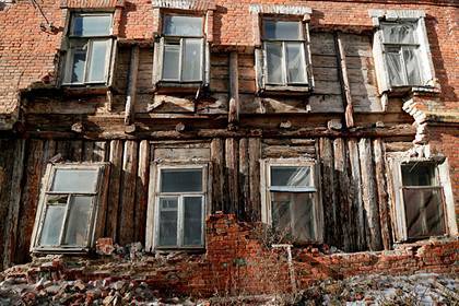 Жители малых российских городов начнут строить дома на месте аварийного жилья