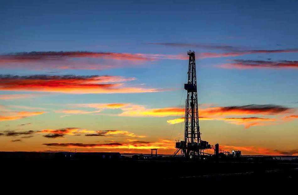 Аналитик оценил вероятность краха нефти в РФ по американскому сценарию