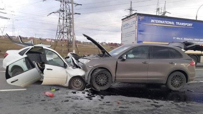 В ДТП в Самарской области погиб водитель «Гранты»