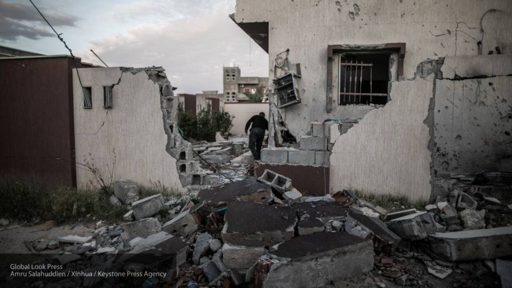Боевики ПНС Ливии устроили артобстрел жилых кварталов Каср бен Гашира