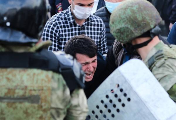 Во Владикавказе арестовали пятерых участников стихийного митинга