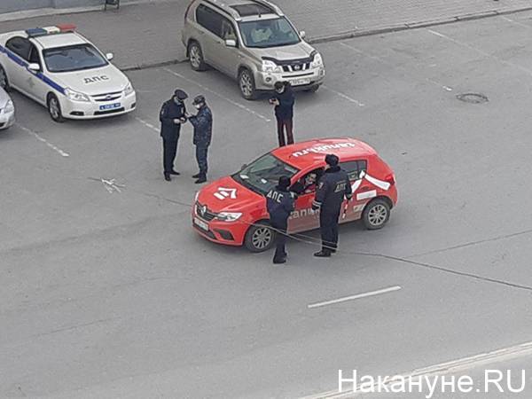 СМИ: Полицейским могут разрешить вскрывать автомобили граждан - nakanune.ru