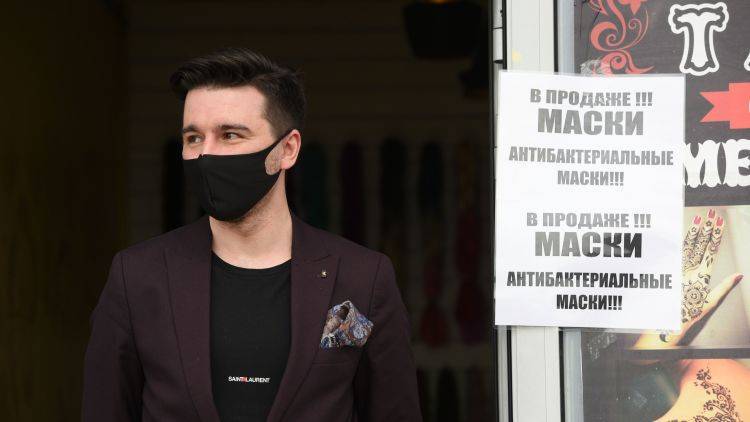 В Госсовете Крыма рассказали о ситуации с масками в аптеках