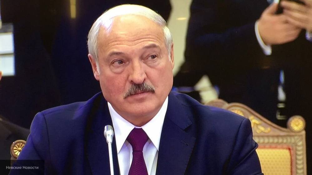 Лукашенко призвал сограждан доверять информации Минздрава Белоруссии о COVID-19