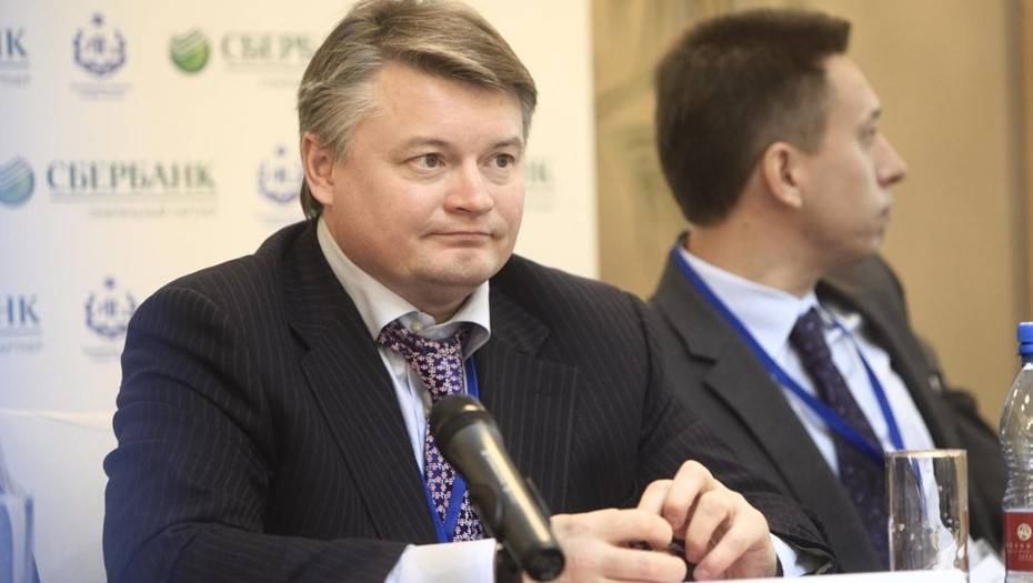 Акции вице-губернатора Батанова растут на сокращении бюджета